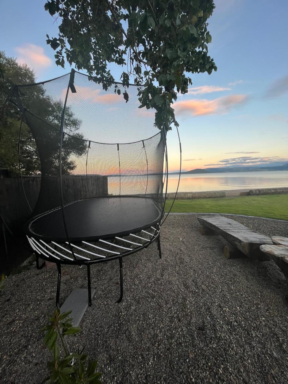 Jandals & Joy Lakefront Retreat Rotorua Dış mekan fotoğraf