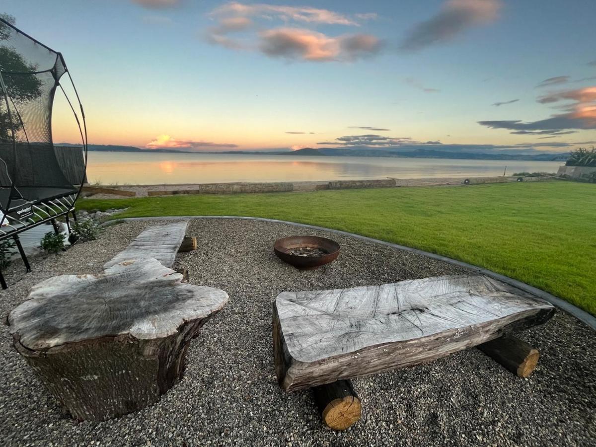 Jandals & Joy Lakefront Retreat Rotorua Dış mekan fotoğraf