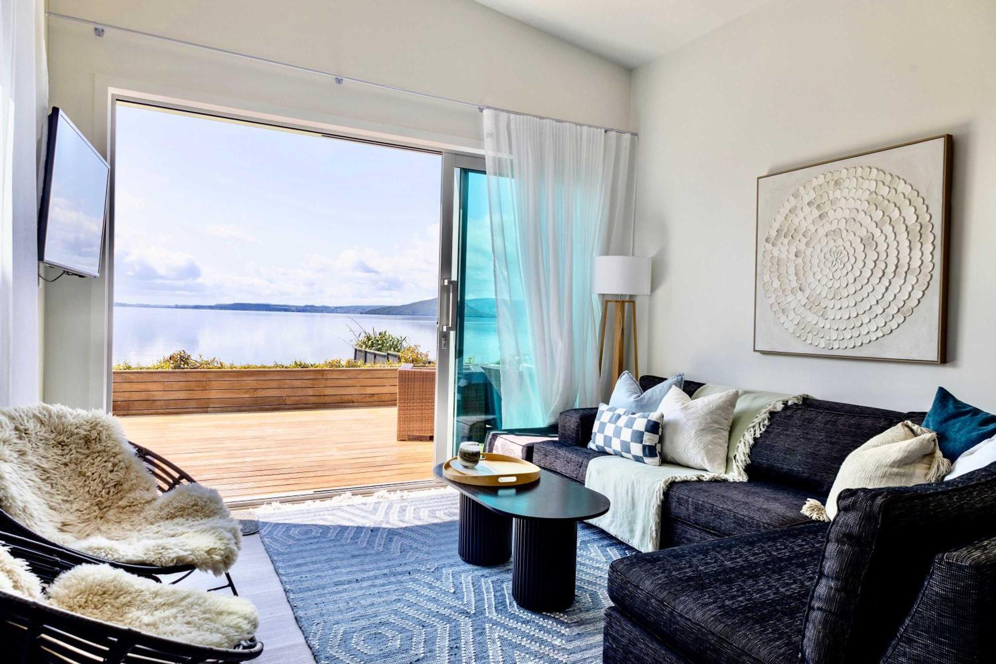 Jandals & Joy Lakefront Retreat Rotorua Dış mekan fotoğraf